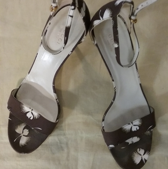Authentic Gucci Spring Flower Heels - Picture 1 of 7